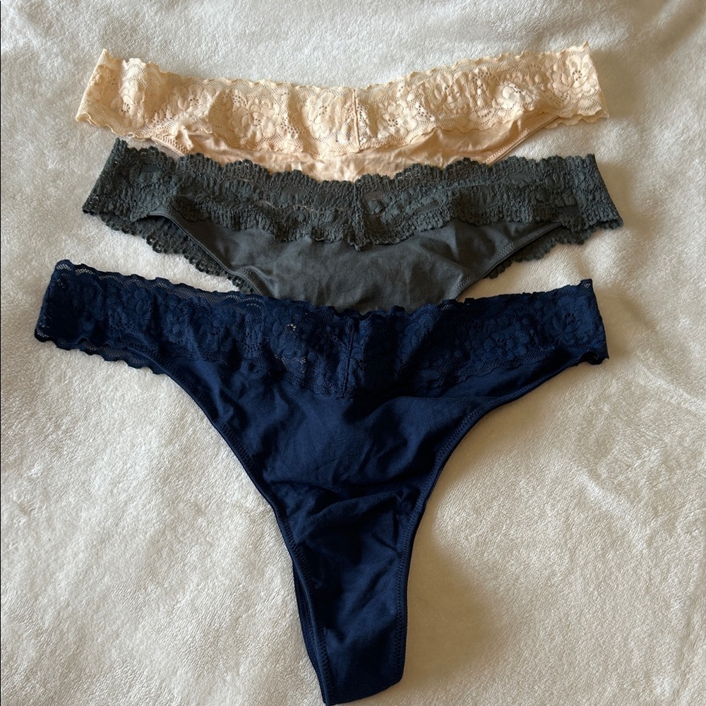 New Cosabella Lot of 3 Lace Thongs 2X Lovelie Thong Plus / Adore Thong Plus